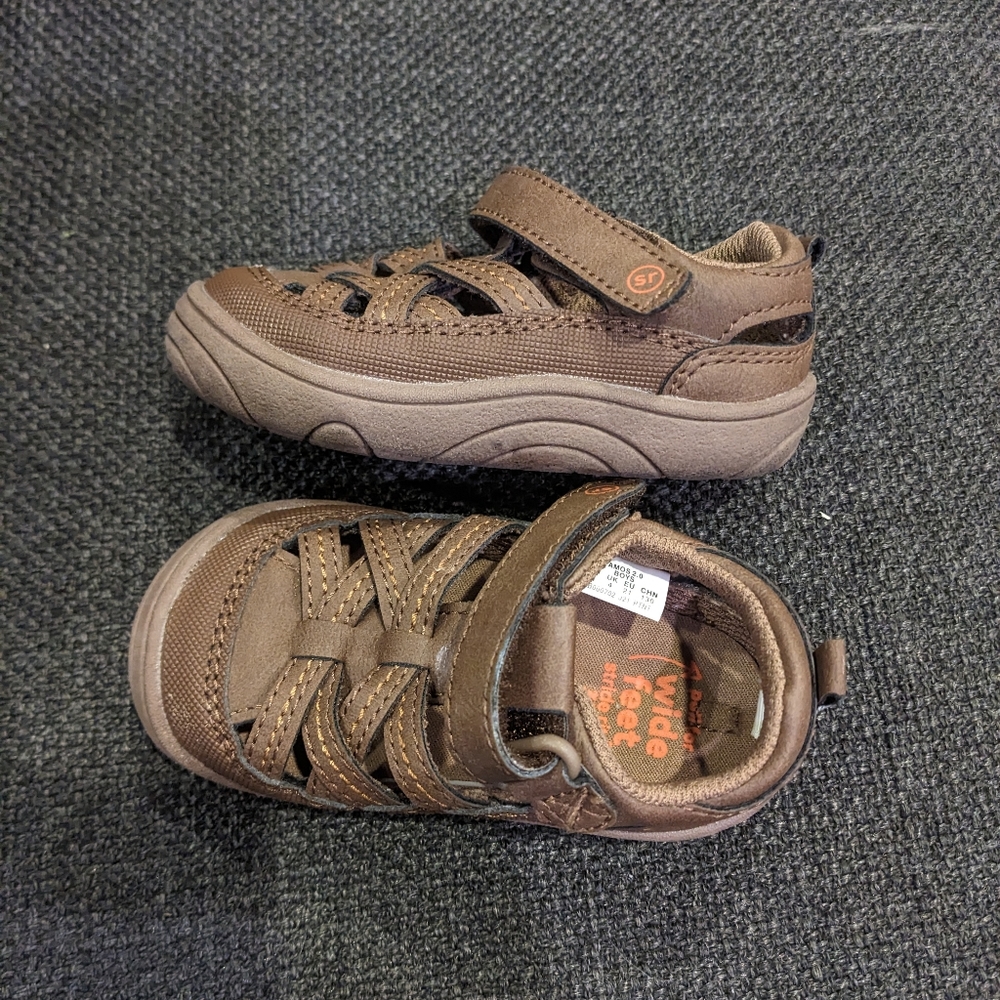 Stride Rite Boys Amos Leather Sandal sz 5